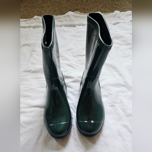 Ugg Kids Raana Rainboot size 1, Pine color - Picture 2 of 6